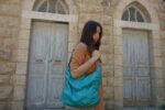תיק צד מעור נאפה לבצבע טורכיז לנשים