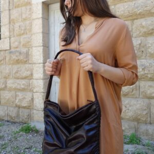 תיק צד מעור נאפה בצבע חציל