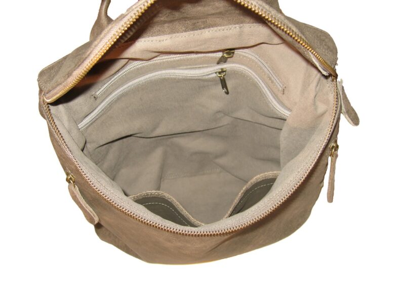 תיק גב מעור אפור, תמונת פנים התיק תיק גב מעור אפור, תמונת פנים התיק