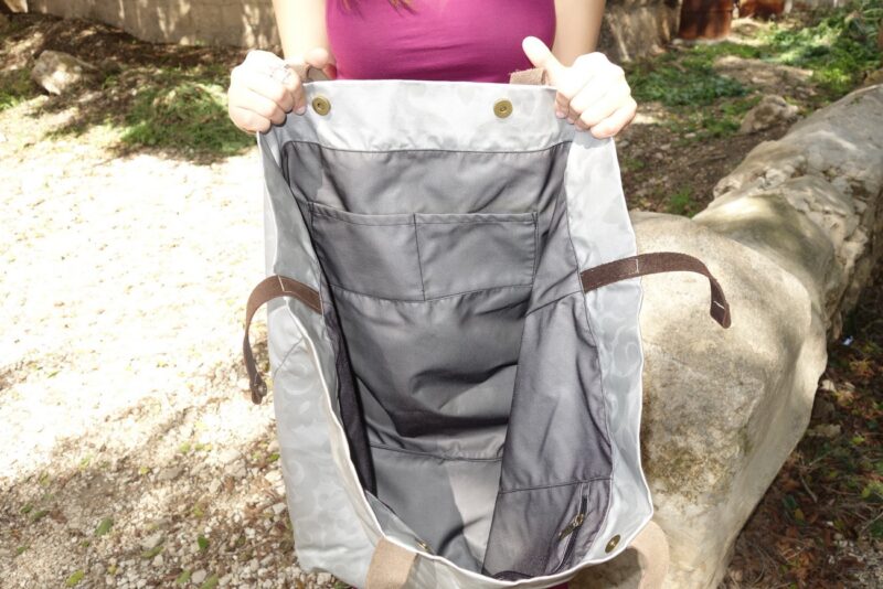 ⁦תיק ענק בצבע אפור עם רצועות עור⁩ – תמונה ⁦4⁩