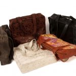 תיק כתף גדול מעור לנשים