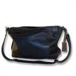 מזוודה מעור בצבע שחור