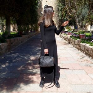 תיק עור קטן – "הנד בג" שחור מט