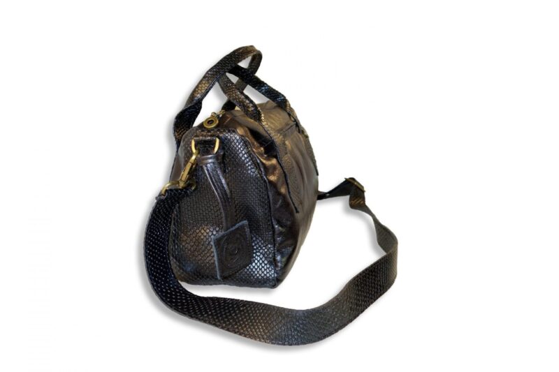 תיק עור קטן – "הנד בג" שחור מבריק