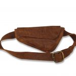 פאוץ' מעור בצבע חום