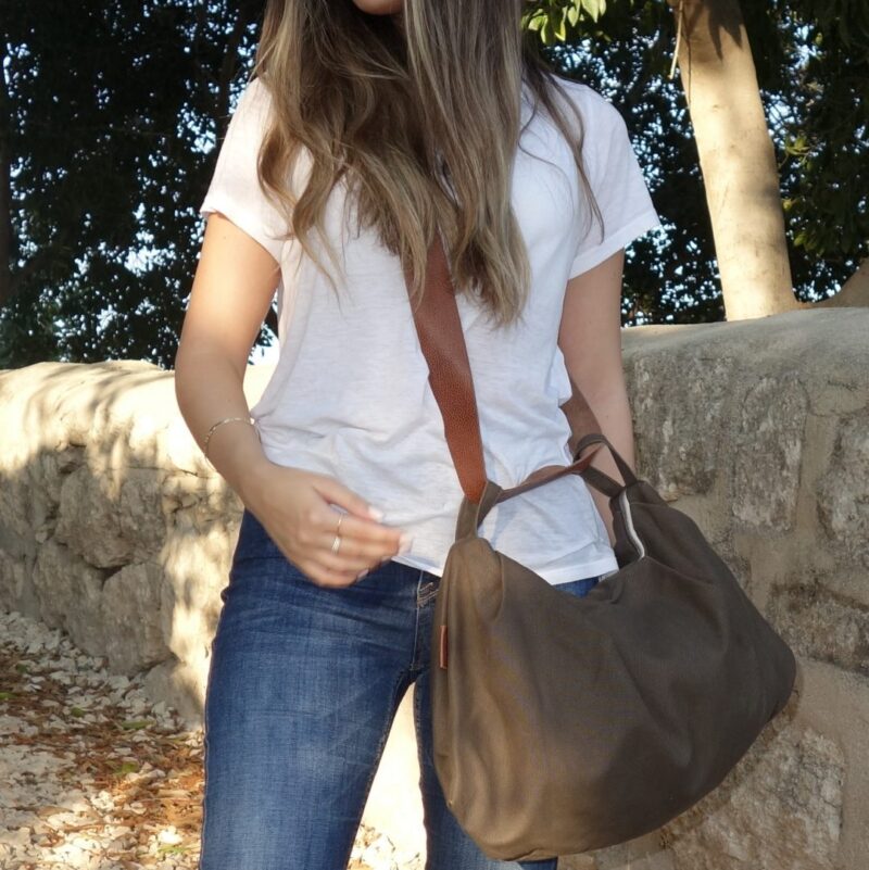 ⁦תיק קפלים משילוב בד ועור⁩ – תמונה ⁦7⁩