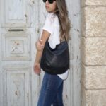 תיק עור שחור קטן