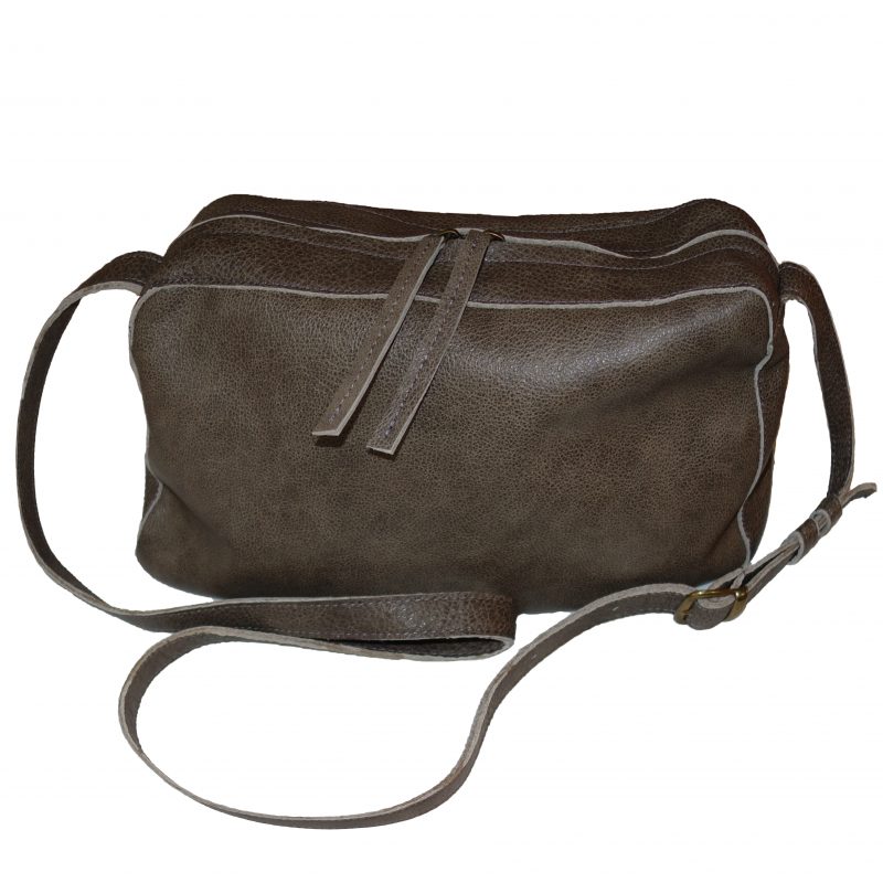 ⁦תיק צד קטן מעור בצבע אפור⁩ – תמונה ⁦3⁩