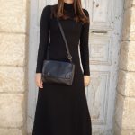 תיק צד לערב עם קלפה – מעור נאפה בצבע שחור