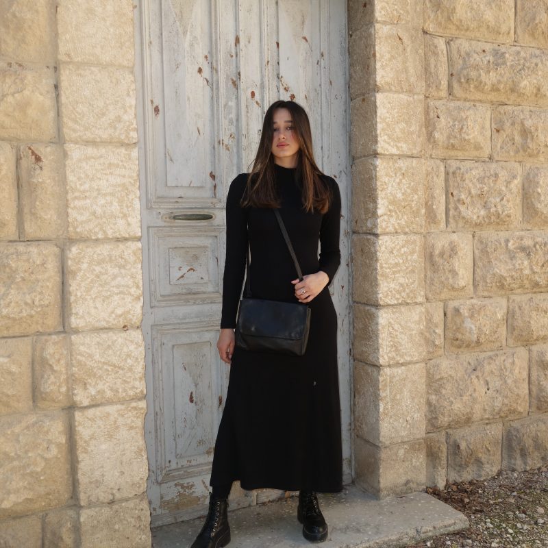 תיק צד לערב עם קלפה - מעור בצבע שחור