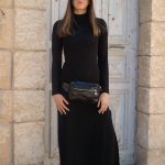 פאוץ' מעור מבריק בצבע שחור עם רוכסני מתכת